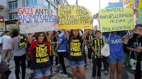 F­e­n­e­r­b­a­h­ç­e­­d­e­n­ ­t­e­r­ö­r­e­ ­l­a­n­e­t­ ­m­e­s­a­j­ı­